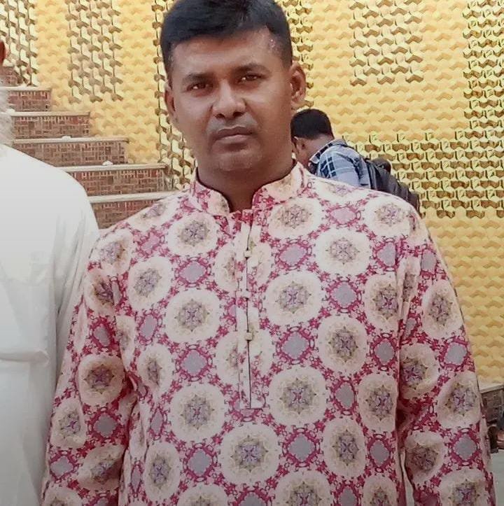 পুকুর থেকে ১২ লাখ টাকার মাছ চুরির অভিযোগ বিএনপি নেতার বিরুদ্ধে