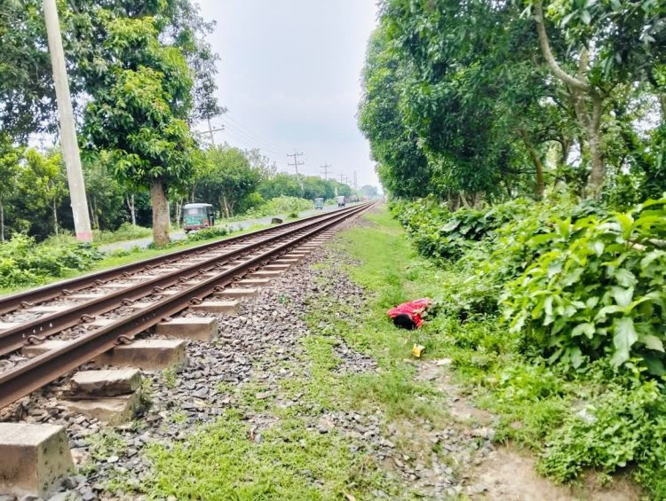 ভাঙ্গুড়ায় ট্রেনে কাটা পড়ে  অজ্ঞাতনামা বৃদ্ধার মৃত্যু
